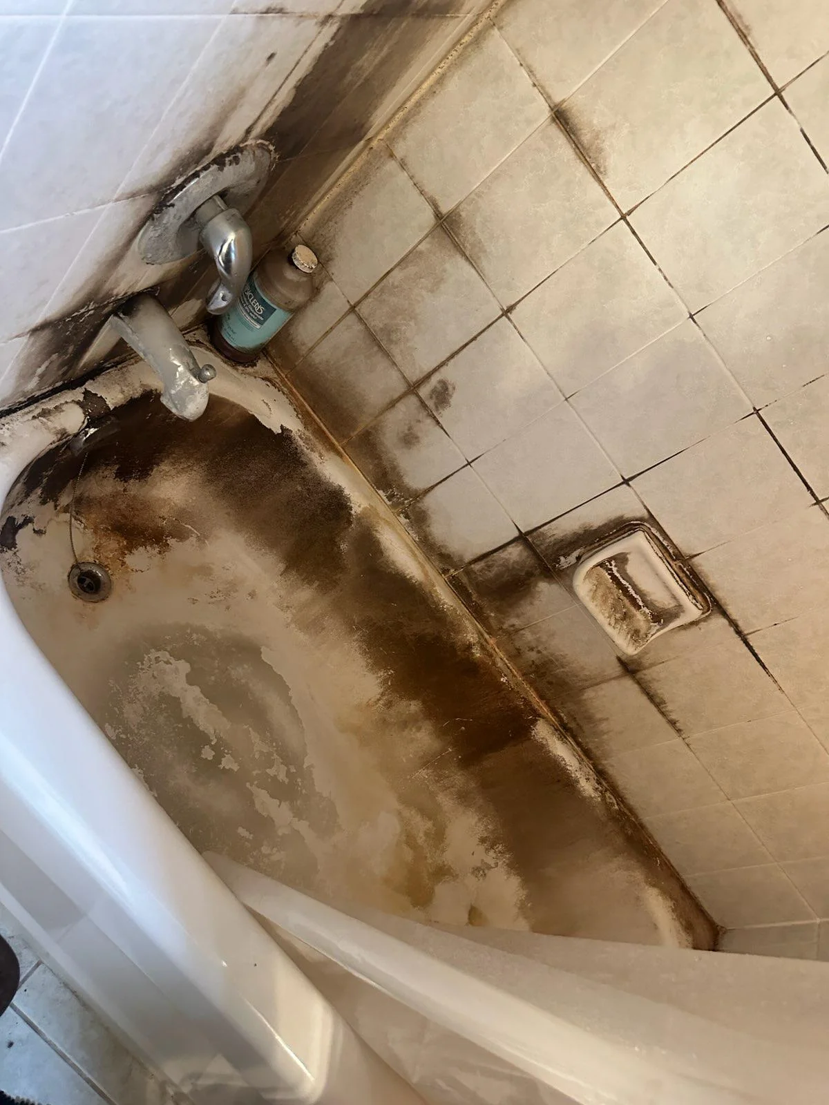 Dirty bathroom before deep cleaning - showing tiles, grout, and surfaces needing professional cleaning in Toronto GTA
