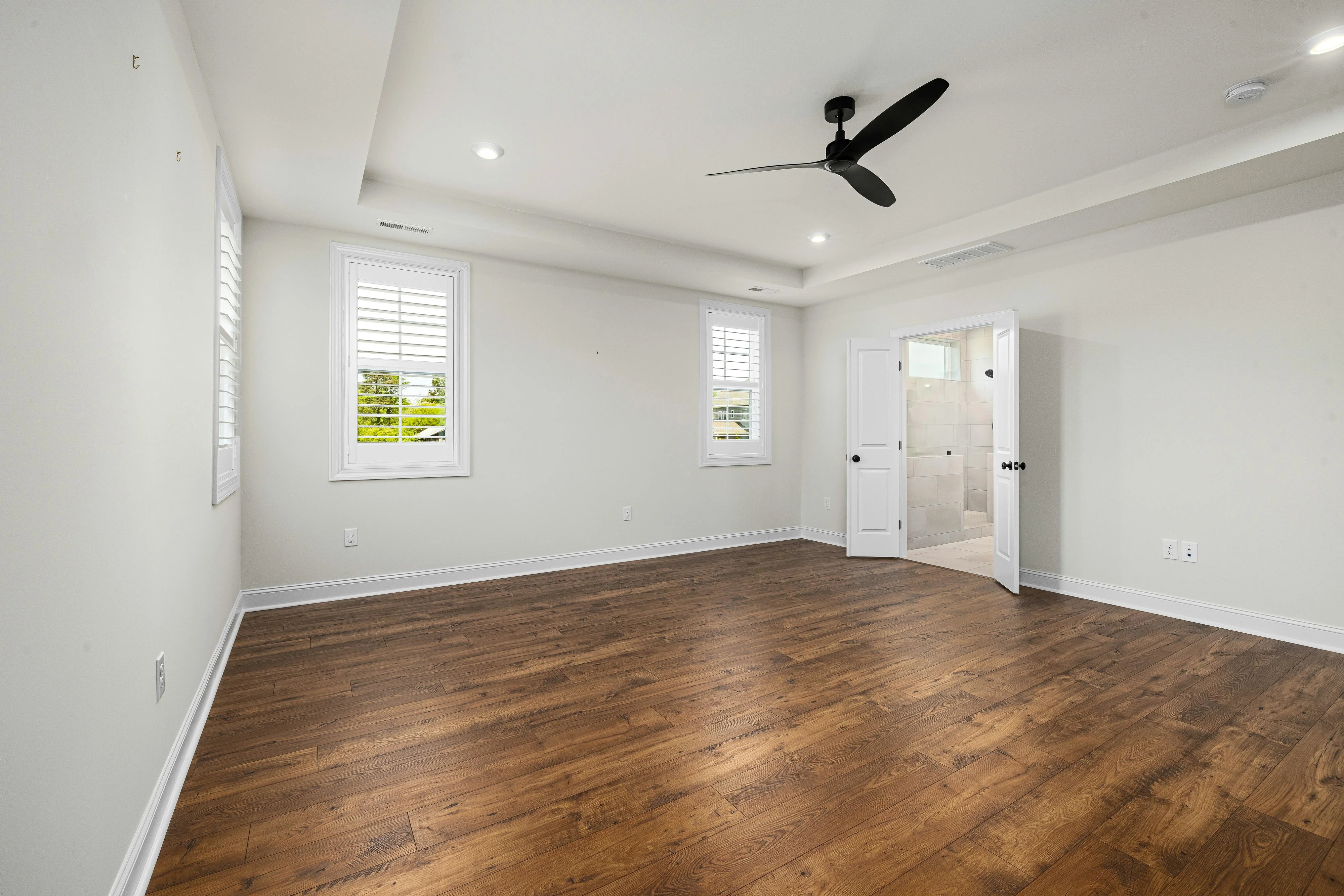 Move In/Out Cleaning - Professional moving cleaning service for relocations in Toronto GTA